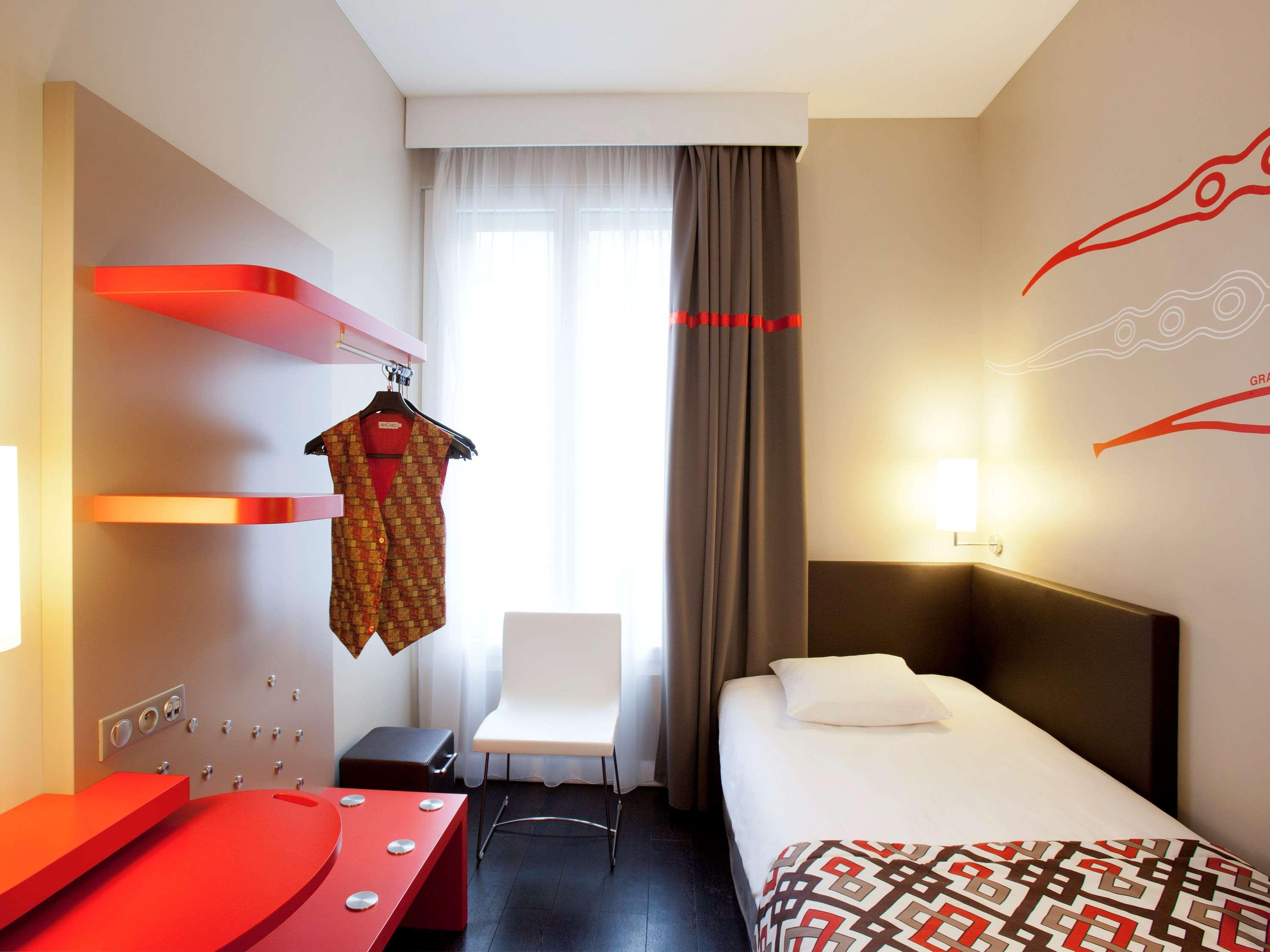 Ibis Styles Dijon Central Hotel Exterior photo